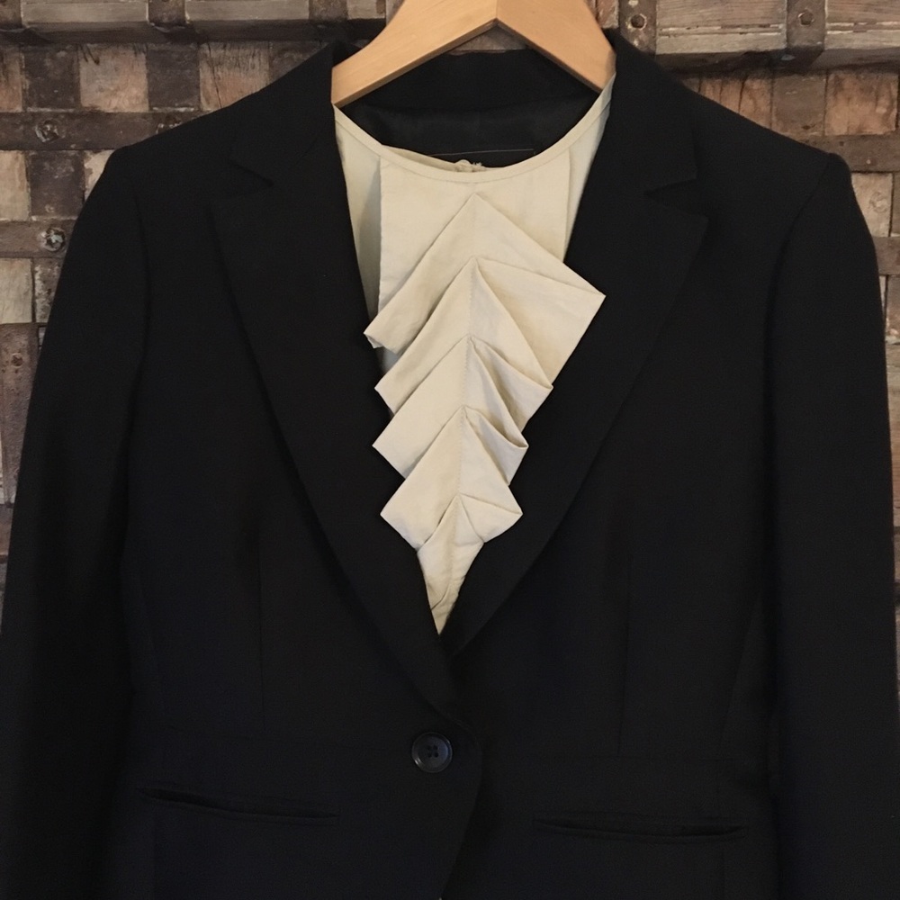 🌳🕊BCBG blazer - Picture 2 of 6
